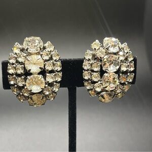 vintage clear rhinestone oval cluster clip earrings